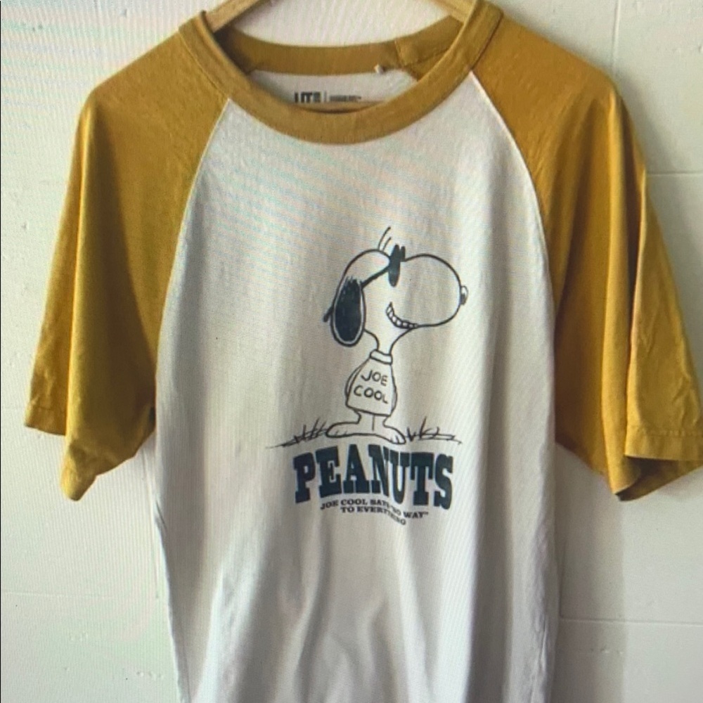 Peanuts White and Gold Snoopy Short Sleeve Tee